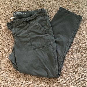 Skinny Khaki Utility Capri- Gap